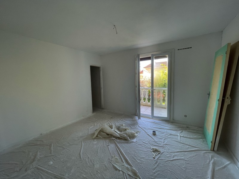 
Devis de rénovation avec une entreprise de rénovation de maison, appartement à Poulx proche de Nimes dans le Gard.
